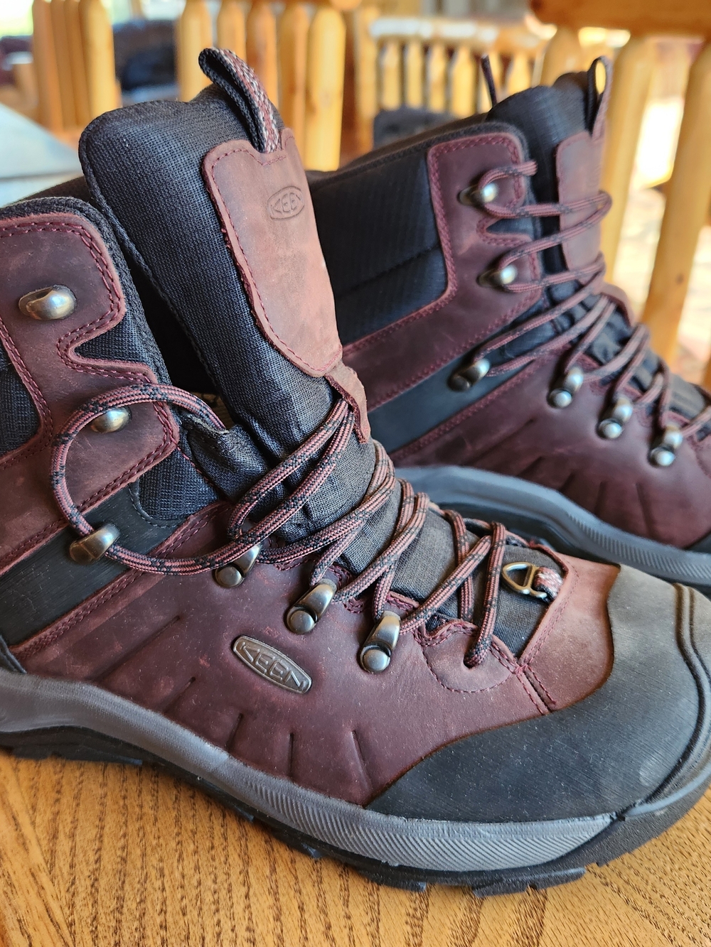 KEEN Woman's Burgundy Hiking Boots